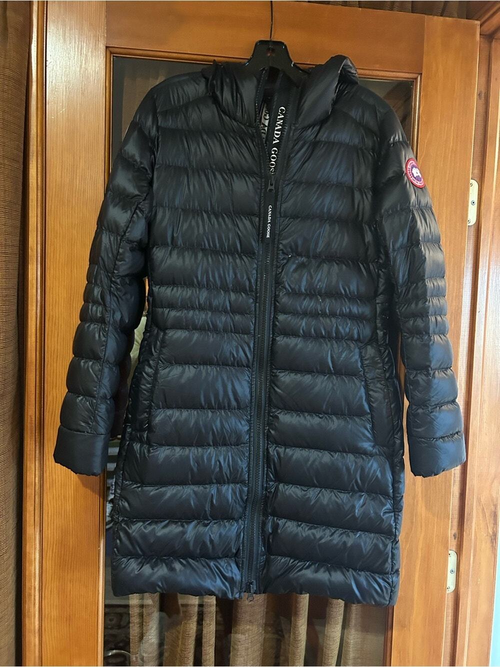 Women's Canada, goose Cyprus hooded, lightweight, quilted design, jacket medium